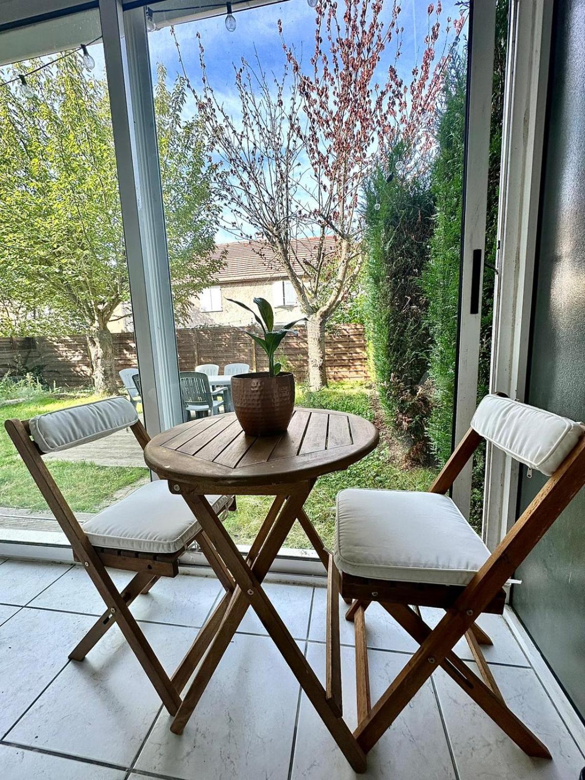 Appartement Calme Avec Jardin Proche De Paris Evry-Gregy-sur-Yerre Εξωτερικό φωτογραφία
